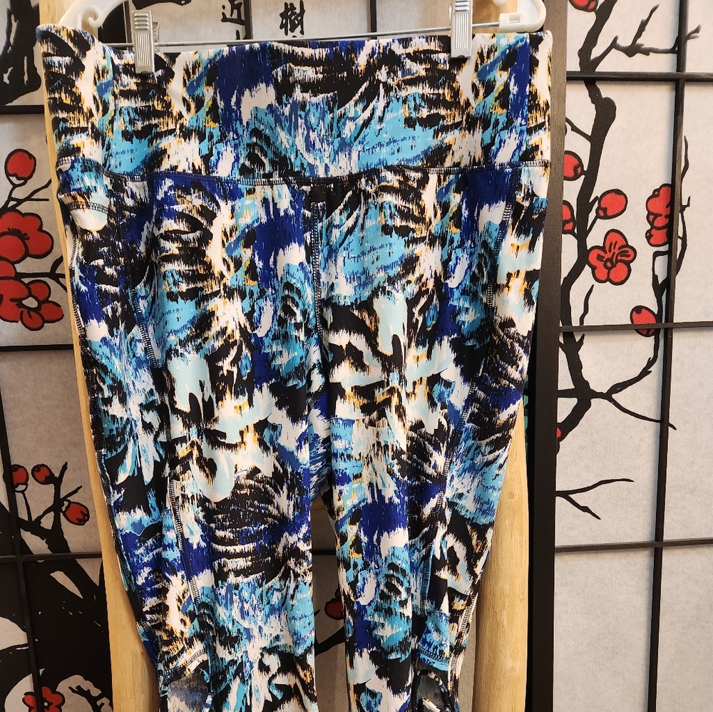 Lane bryant work out capris